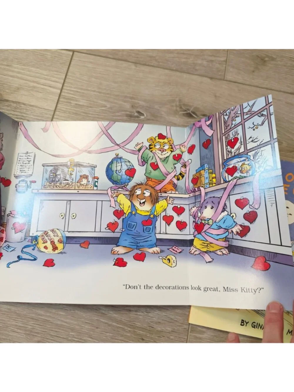 2 Holiday Little Critter Kid Books Trick or Treat Halloween Valentine's Day